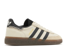 Load image into Gallery viewer, adidas Handball Spezial Wonder White Black