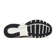 Load image into Gallery viewer, Nike P-6000 Metallic Silver