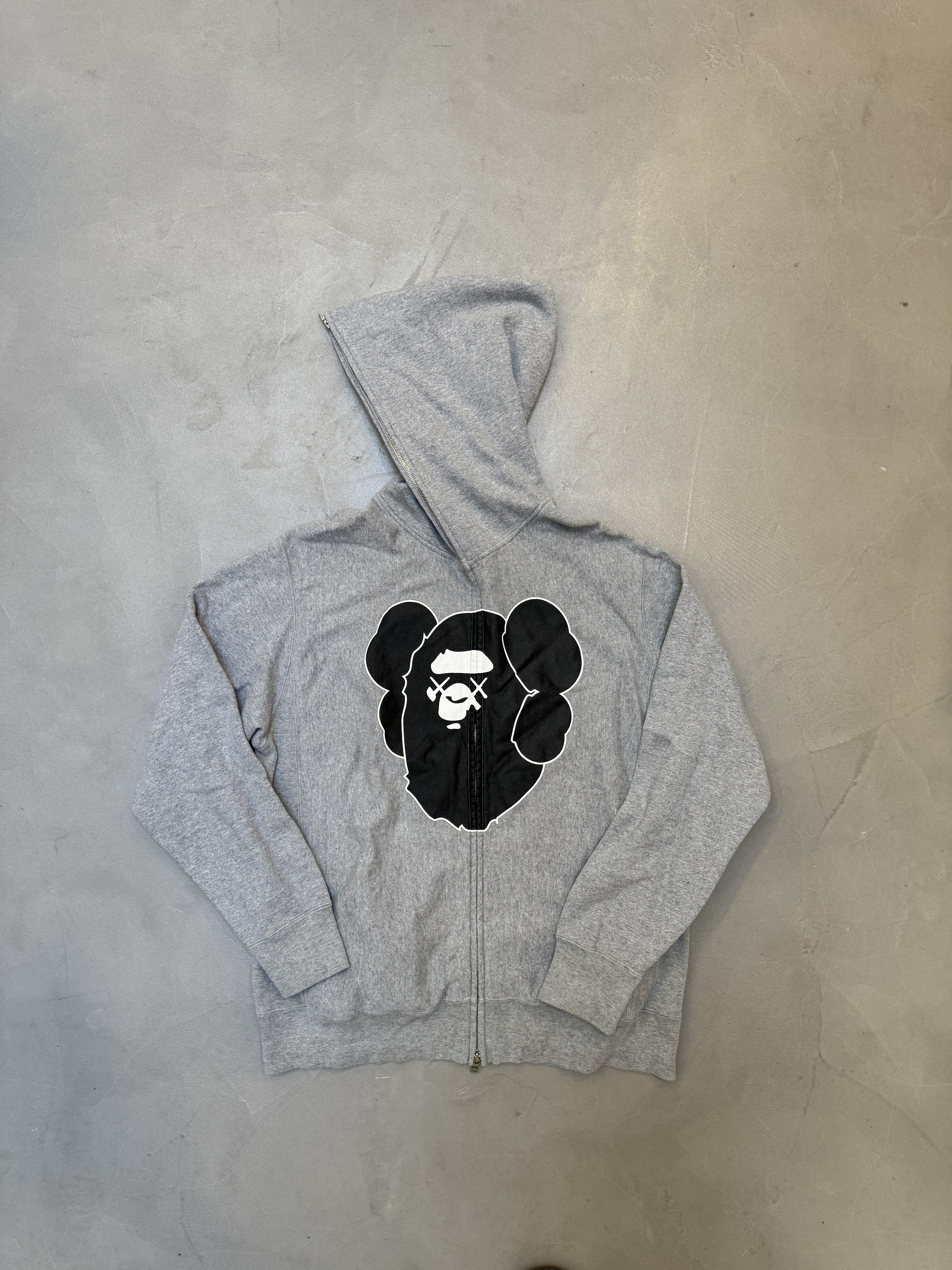 Bape x Kaws Full Zip Hoodie 2005 – Dropdayz