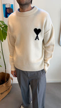 Load image into Gallery viewer, AMI PARIS ADC PULL WHITE/BLACK