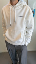 Afbeelding in Gallery-weergave laden, Jacquemus Le Sweatshirt Embroided White