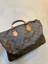 Load image into Gallery viewer, Louis Vuitton Speedy 35