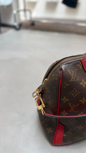 Load image into Gallery viewer, Louis Vuitton Retiro Bag (Pristine condition)