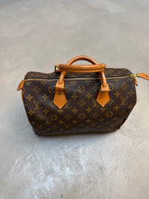 Load image into Gallery viewer, Louis Vuitton Speedy 30