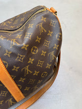 Afbeelding in Gallery-weergave laden, Louis Vuitton Keepall 50L With Strap (Like New Condition)