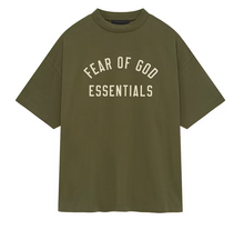 Afbeelding in Gallery-weergave laden, Fear of God Essentials Jersey Crewneck Tee Military