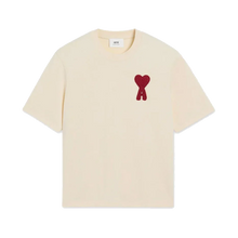 Afbeelding in Gallery-weergave laden, AMI Paris Cotton Ami de Coeur Patch T-Shirt Beige Red
