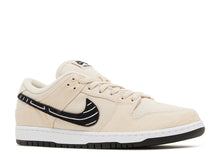 Load image into Gallery viewer, Nike SB Dunk Low Albino &amp; Preto
