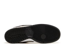 Load image into Gallery viewer, Nike SB Dunk Low Albino &amp; Preto
