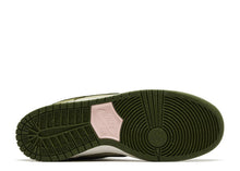 Load image into Gallery viewer, Nike SB Dunk Low Yuto Horigome Matcha
