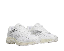 Afbeelding in Gallery-weergave laden, Saucony Progrid Omni 9 "Eggshell"
