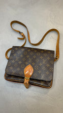 Load image into Gallery viewer, Louis Vuitton Messenger Bag

