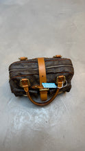 Load image into Gallery viewer, Louis Vuitton Vivacité

