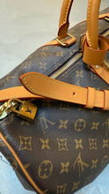 Load image into Gallery viewer, LV Speedy 50 Wave + Strap (2023)
