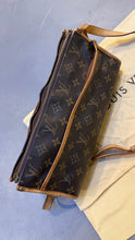 Load image into Gallery viewer, Louis Vuitton Bag
