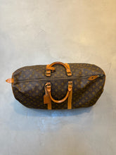 Load image into Gallery viewer, Louis Vuitton Keepall 60L
