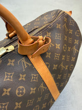 Afbeelding in Gallery-weergave laden, Louis Vuitton Keepall 50L (Like new condition) - Consingment
