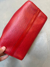 Afbeelding in Gallery-weergave laden, Louis Vuitton Speedy 25 Red EPI
