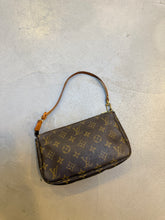 Afbeelding in Gallery-weergave laden, Louis Vuitton Pochette Accessoire
