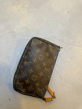 Afbeelding in Gallery-weergave laden, Louis Vuitton Pochette Accessoire
