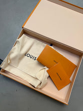 Afbeelding in Gallery-weergave laden, Louis Vuitton Men Bag (Like New)
