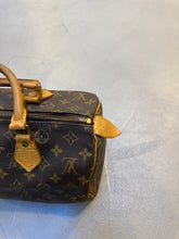 Afbeelding in Gallery-weergave laden, Louis Vuitton Speedy 30
