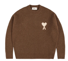 Afbeelding in Gallery-weergave laden, Ami Paris Brown Alpaca Ami De Coeur Crewneck Sweater
