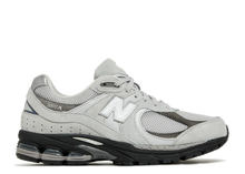 Afbeelding in Gallery-weergave laden, New Balance 2002R Grey Black
