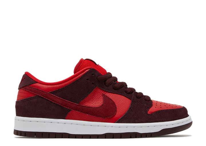 Nike SB Dunk Low Cherry
