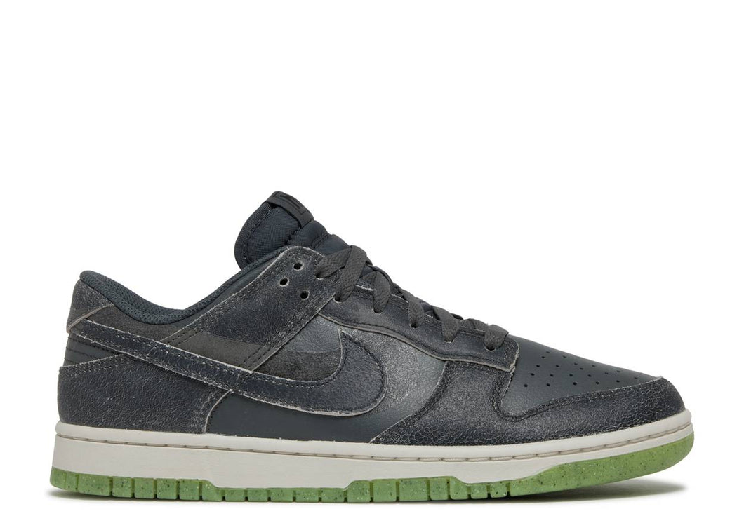 Nike Dunk Low Halloween 2022